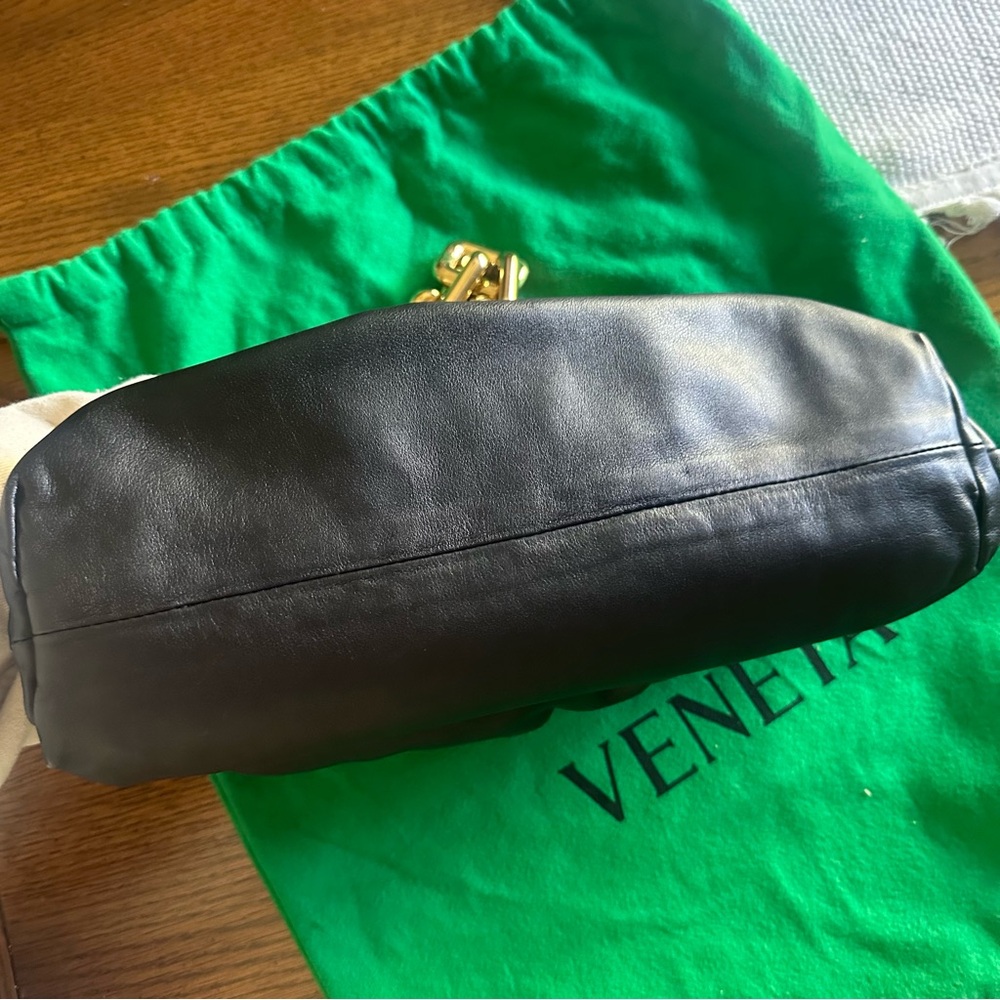 Botegga Black Leather Pouch Bag with Gold Chain - Picture 8 of 10